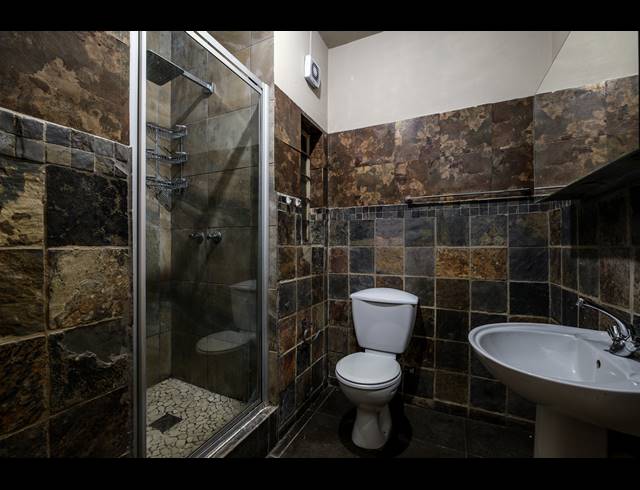 2 BEDROOM APARTMENT FOR SALE IN SUNDOWNER